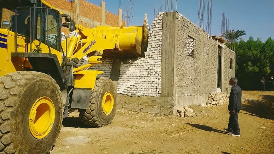 إزالة 15 حالة تعدٍ على الأراضي الزراعية بأسيوط  